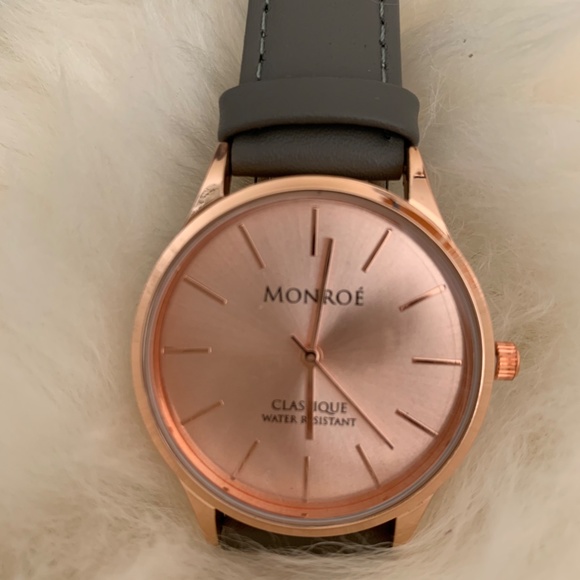 Sale 🎉💕🌷Monroe' Rose Color Watch - Picture 3 of 6